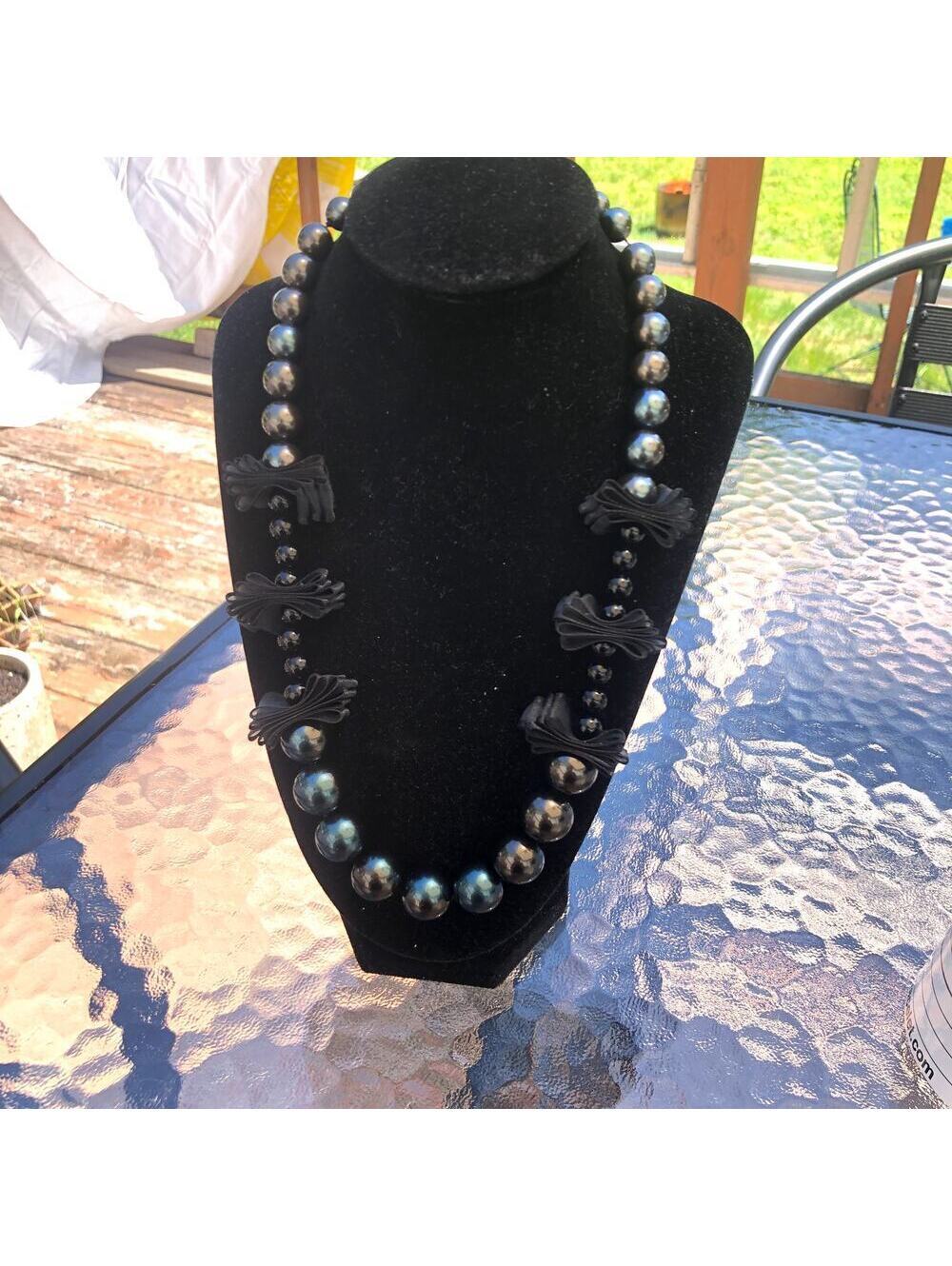Vintage Women's Black Faux Pearl Necklace with Interspersed Dark Fabric Bows